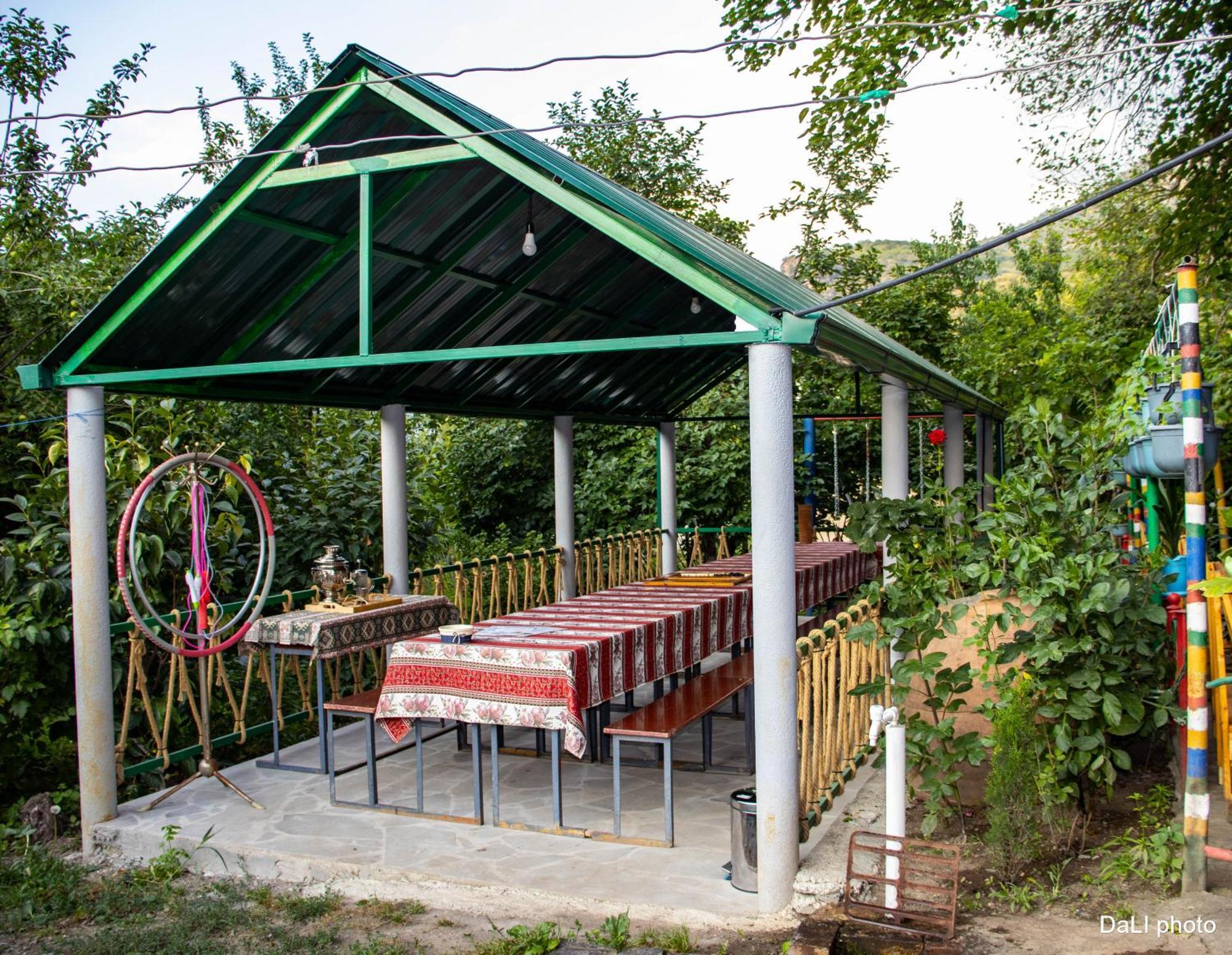 ホテル Tereza Glamping Sanain エクステリア 写真